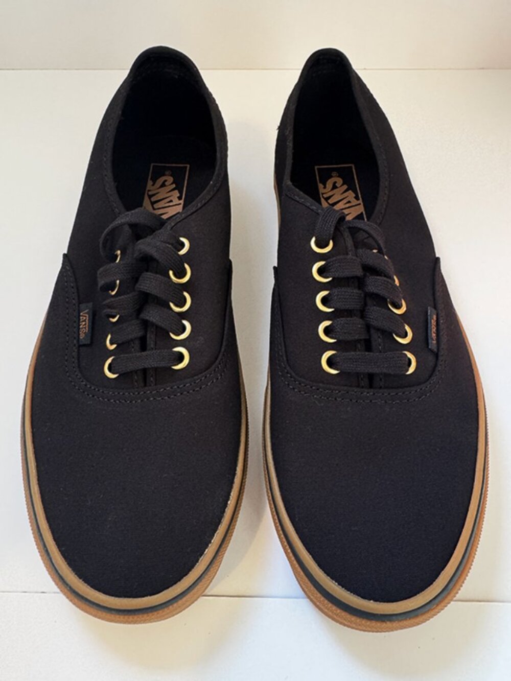 Vans Authentic Black/Gum New Never Worn